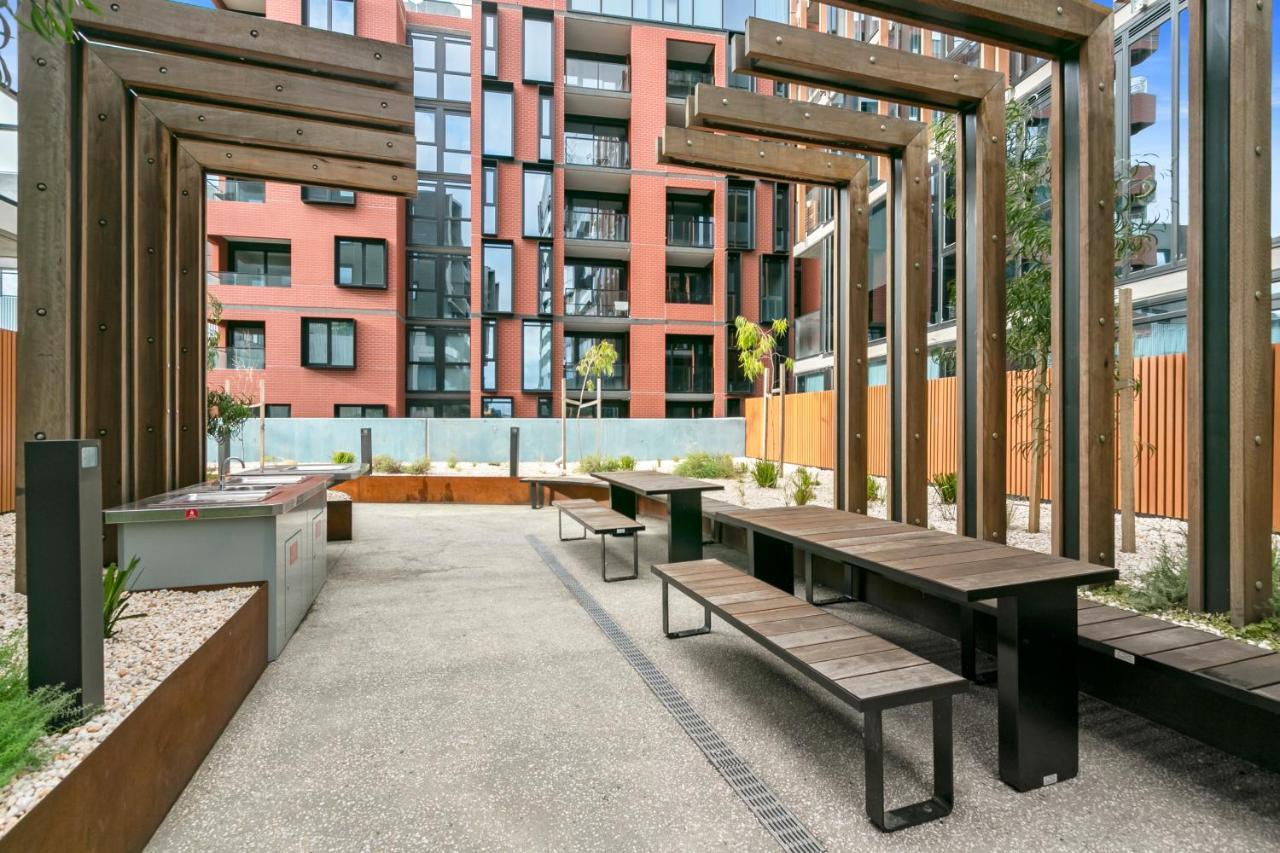 Melbourne City Apartment Hotel Экстерьер фото